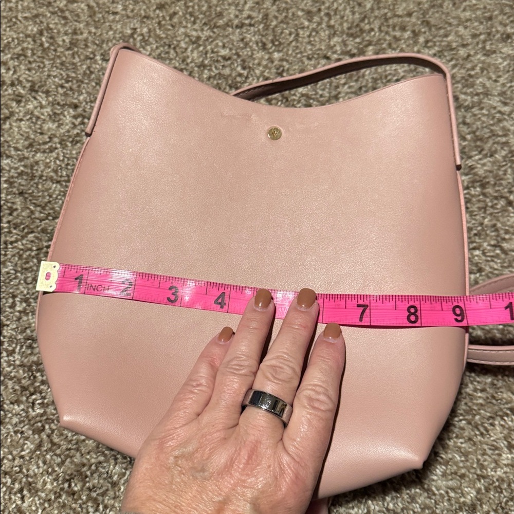 Samara Bags medium crossbody bag in peony pink vegan leather & vegan suede - EUC - Picture 9 of 13